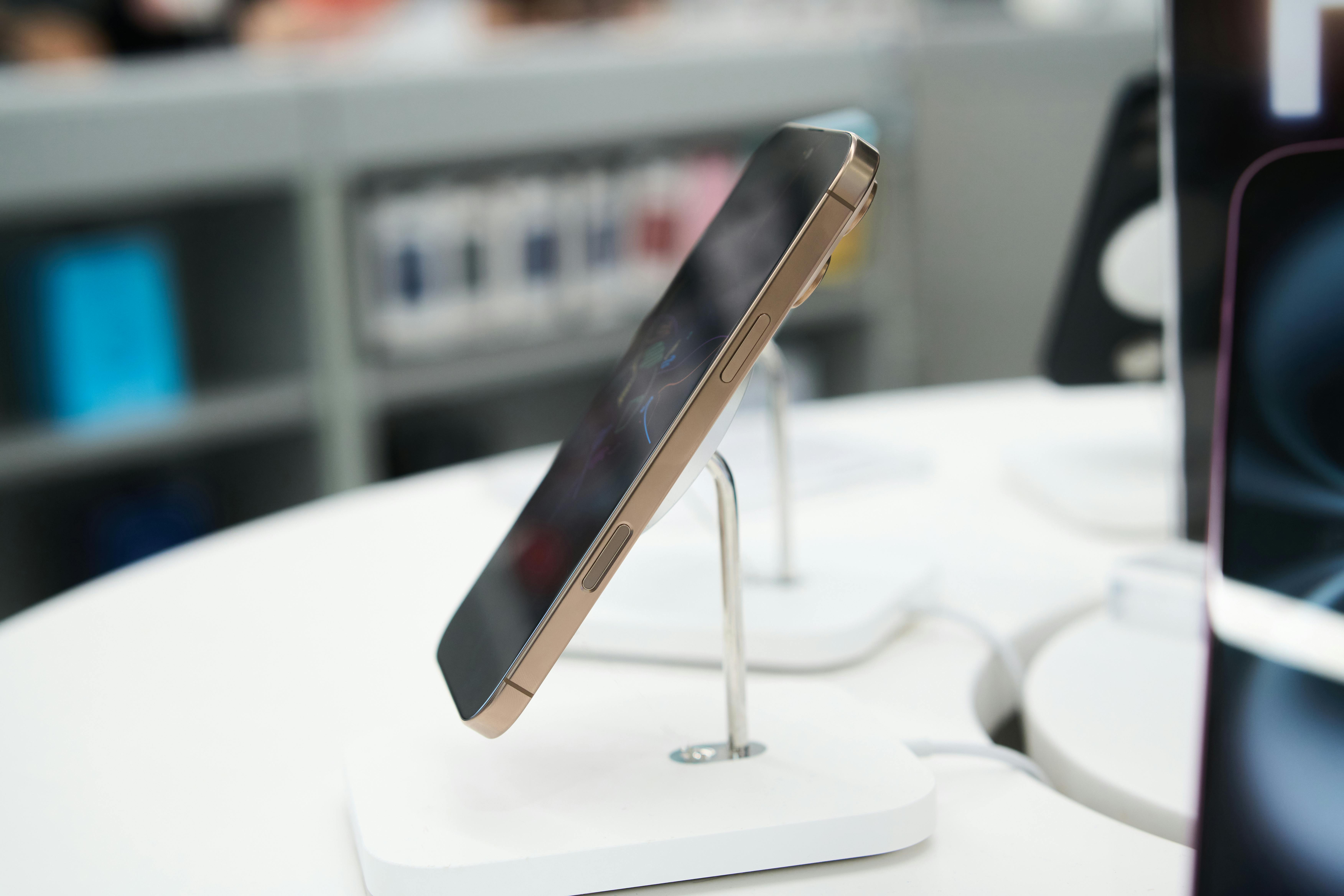 ¿Qué debe tener en cuenta antes de comprar un celular en 2026?