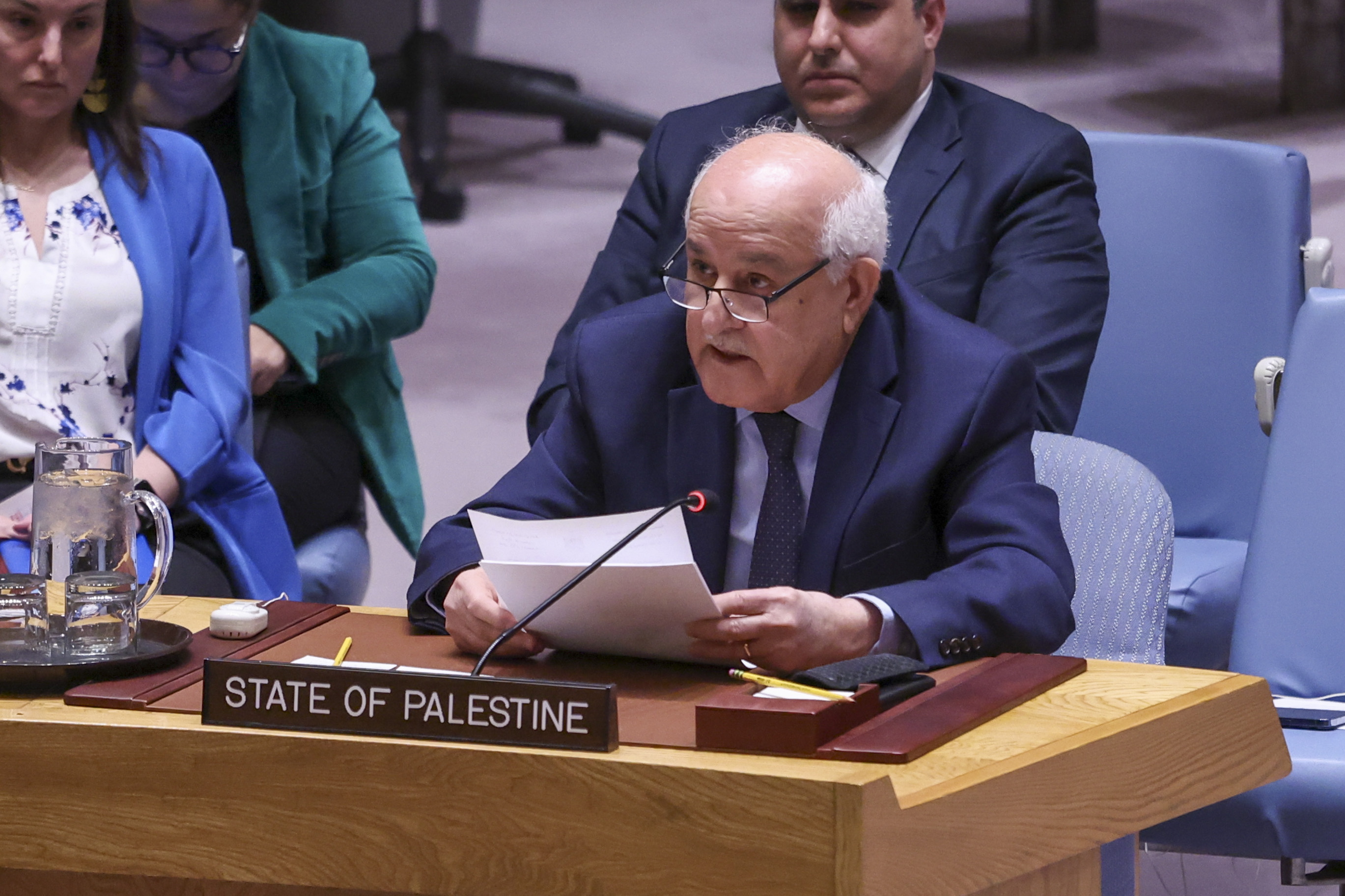 Embajador palestino rompe en llanto ante la ONU por la guerra en Gaza