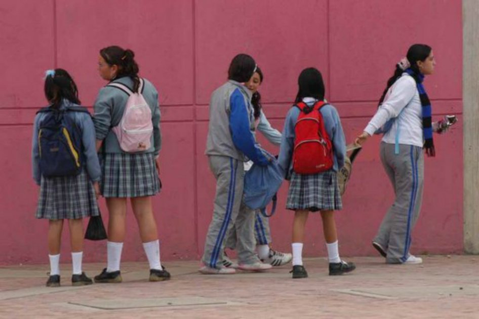 “Manuales de convivencia no pueden imponer patrones estéticos”: Corte Constitucional