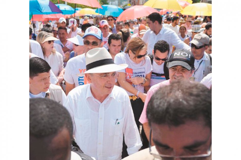Álvaro Uribe señaló que el Centro Democrático buscará un mecanismo de participación ciudadana para “honrar la defensa de las observaciones que el Gobierno no quiso aceptar”. 