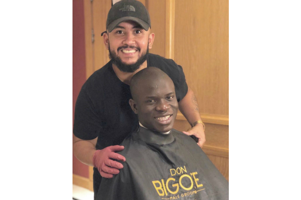 Cristian Gómez conN'Golo Kanté. / Cortesía