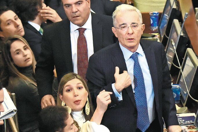Uribismo definió su agenda legislativa: doble instancia retroactiva, la prioridad