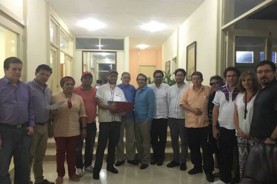 Sergio De Zubiría y Pablo Julio Cruz, los delegados de la mesa para el estatuto de oposición