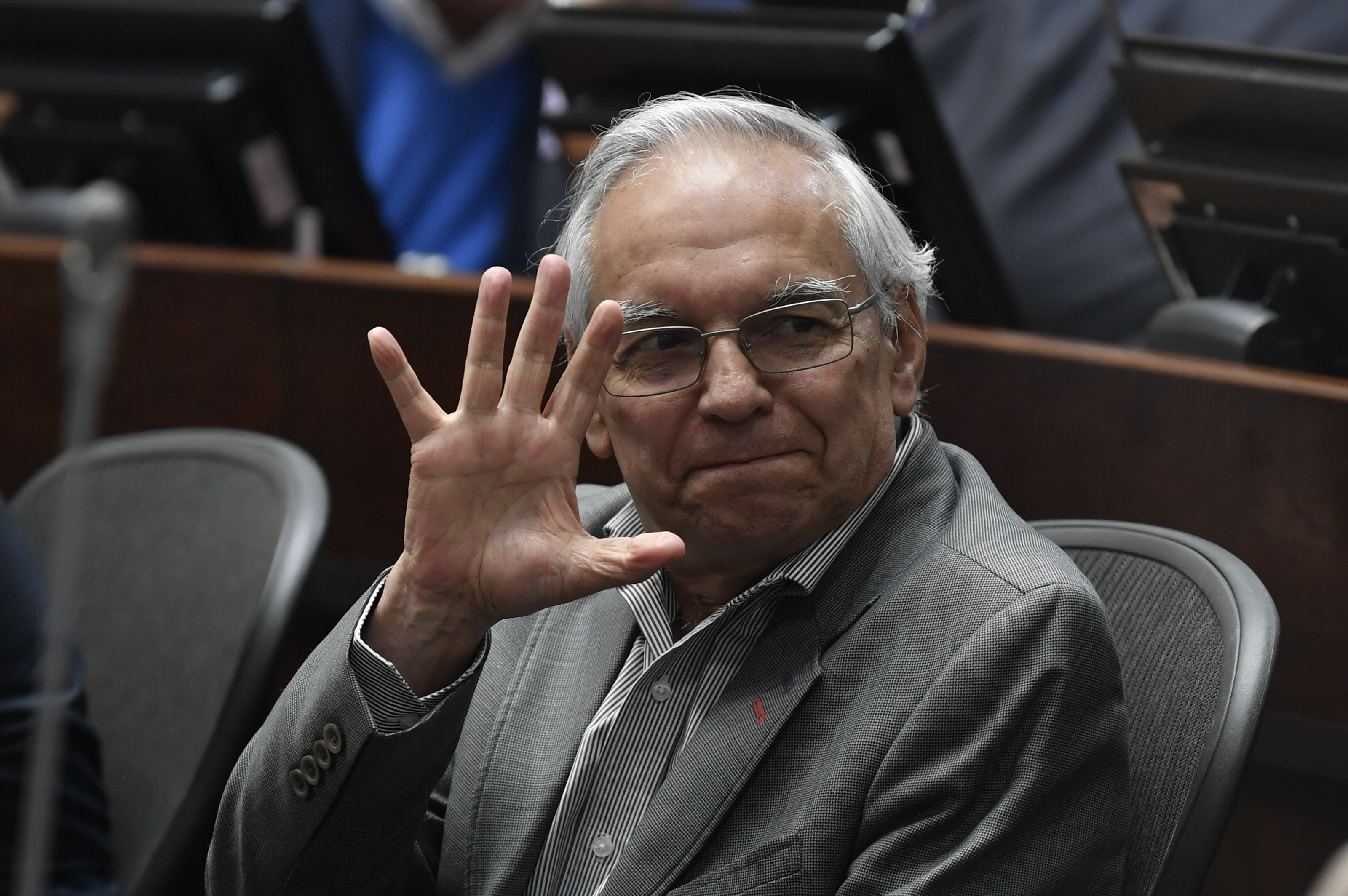 Ministro de hacienda durante el debate de la reforma tributaria en el Senado de la república