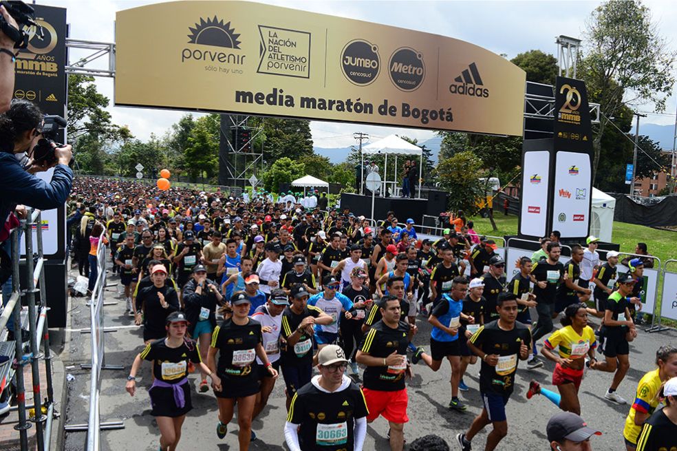 Edwin Soi y Angela Tanui reinaron en la Media Maratón de Bogotá