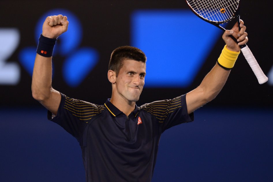 Djokovic arrasa y se clasifica para final del Abierto de Australia