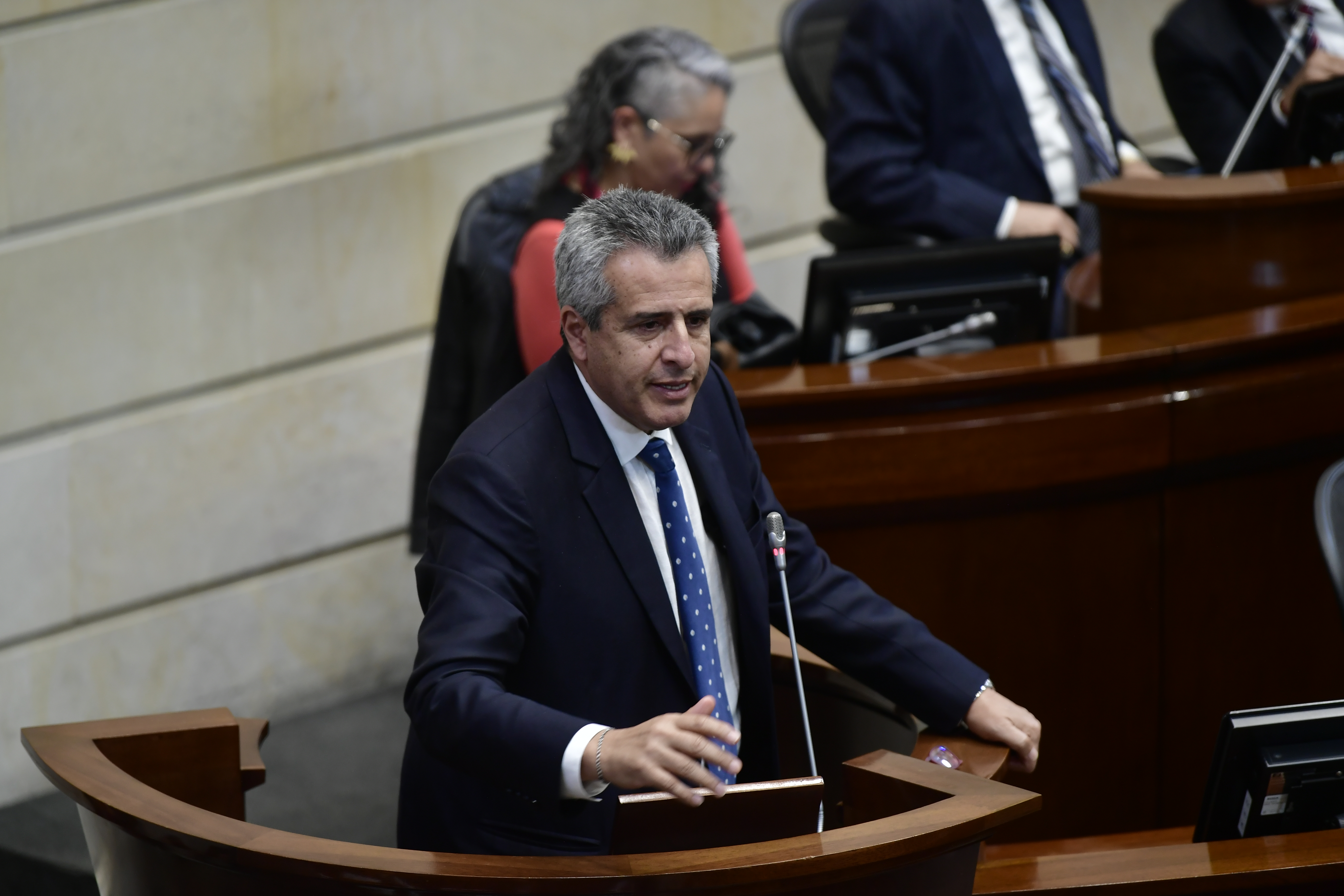 “Ni el Gobierno ni el presidente son cómplices”: Velasco se fue en contra de Olmedo López