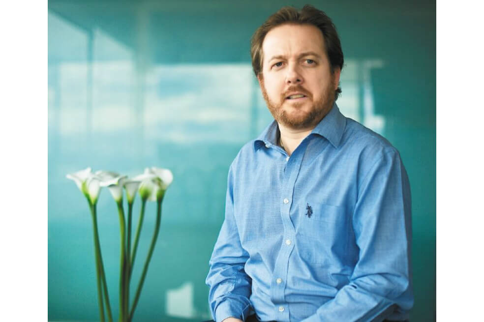 Juan Esteban Constaín: “Hay un desprestigio de las ideas y del pensamiento”