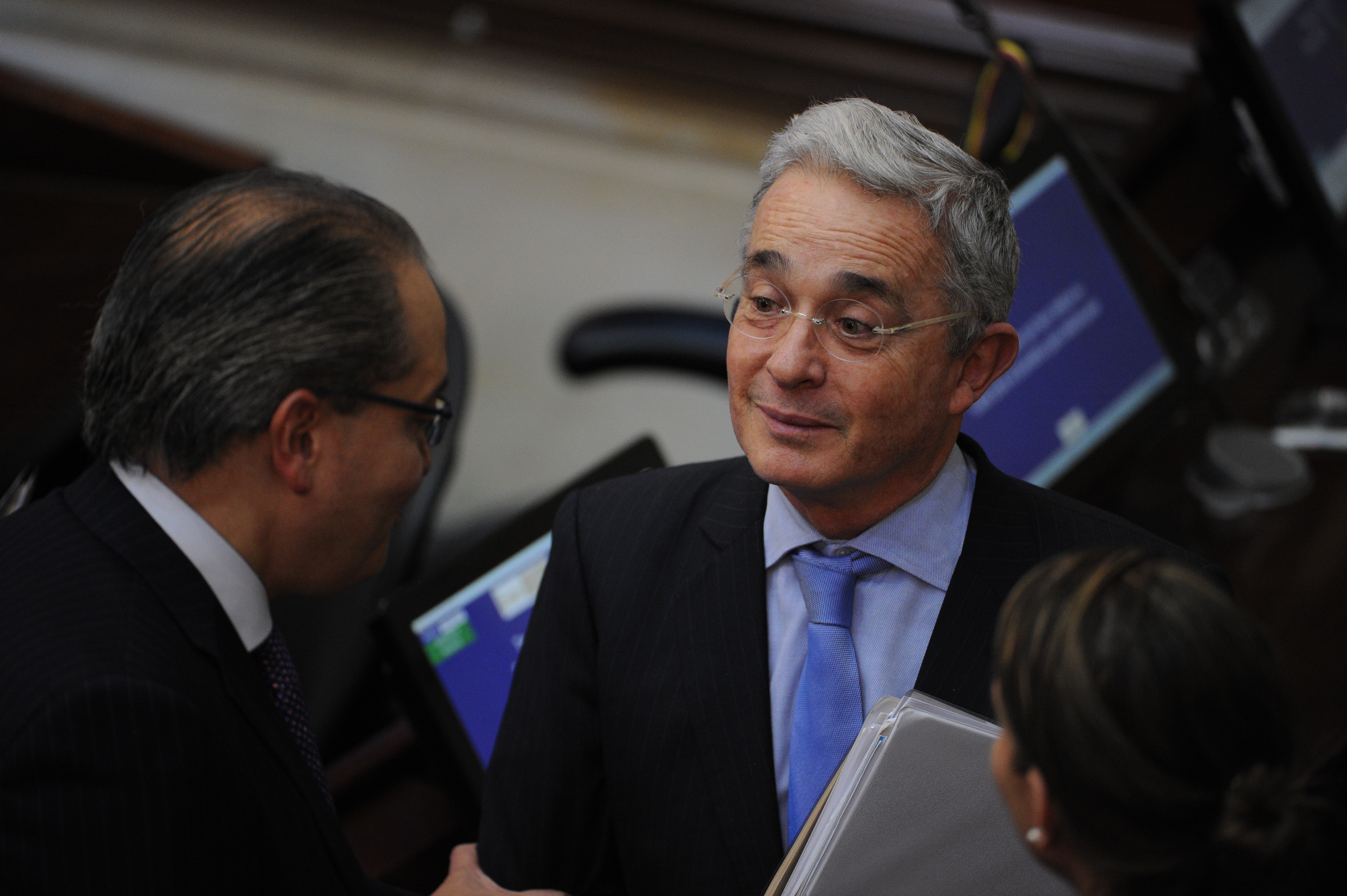 La súplica de Álvaro Uribe por la reforma tributaria