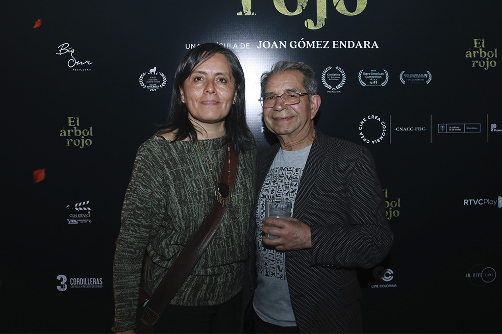 Patricia Murcia y Marco antonio Lopez El Arbol Rojo