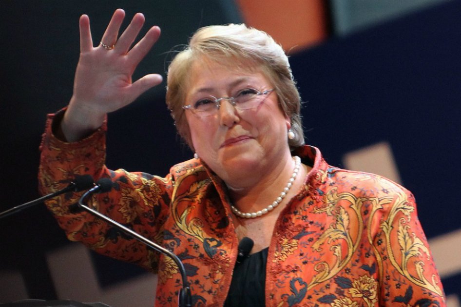 Aprobación a Michelle Bachelet llegó a 27%, la más baja de sus dos mandatos