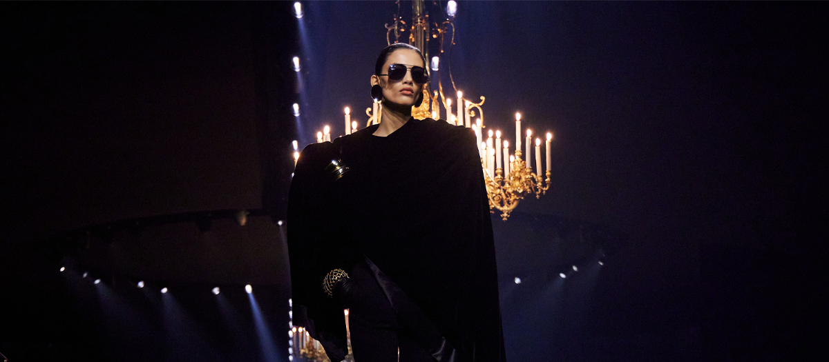 La elegancia vuelta colección, Saint Laurent abre la Semana de la Moda de París