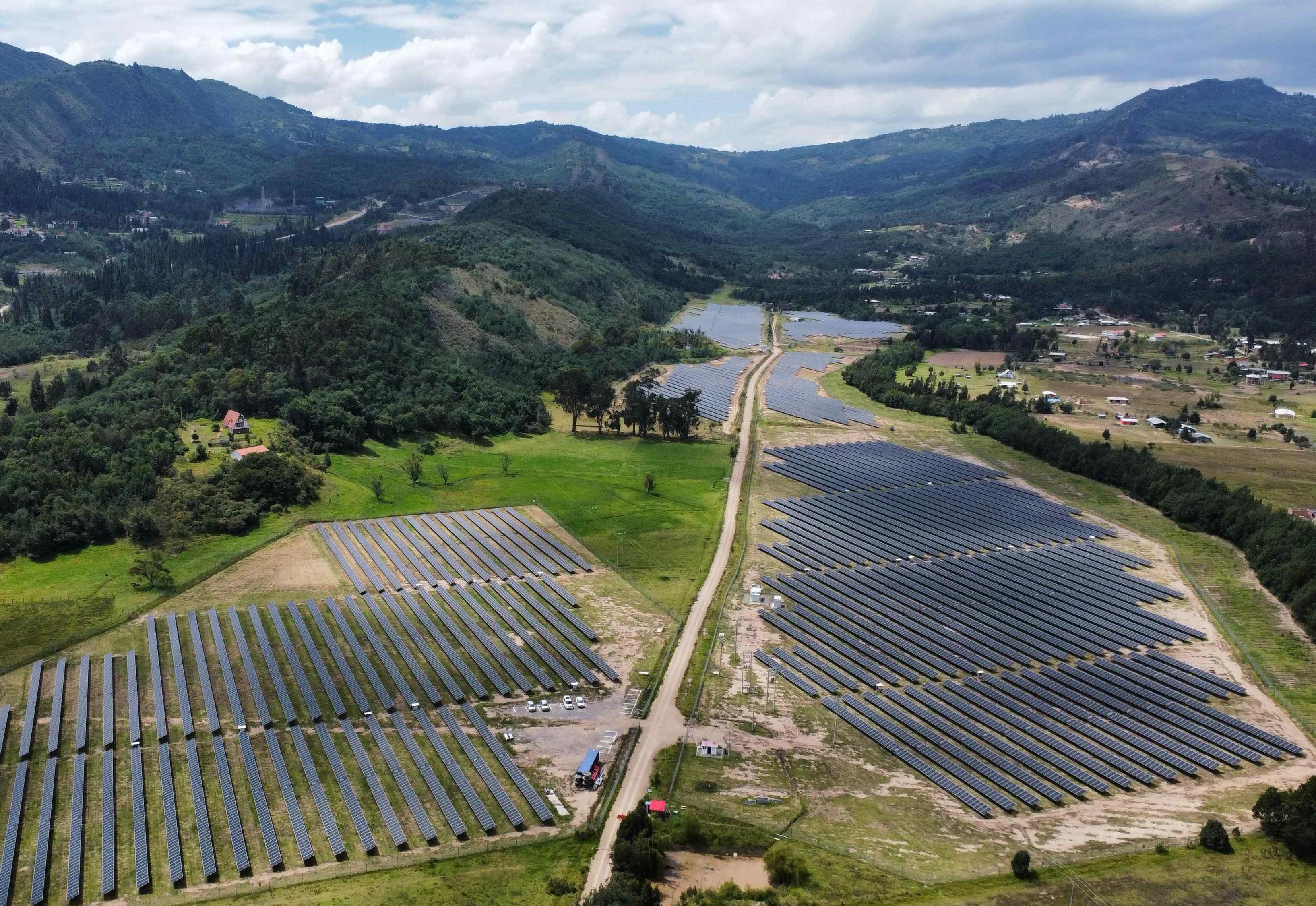 Colombia y su potencial estratégico en la producción de baterías para carros eléctricos