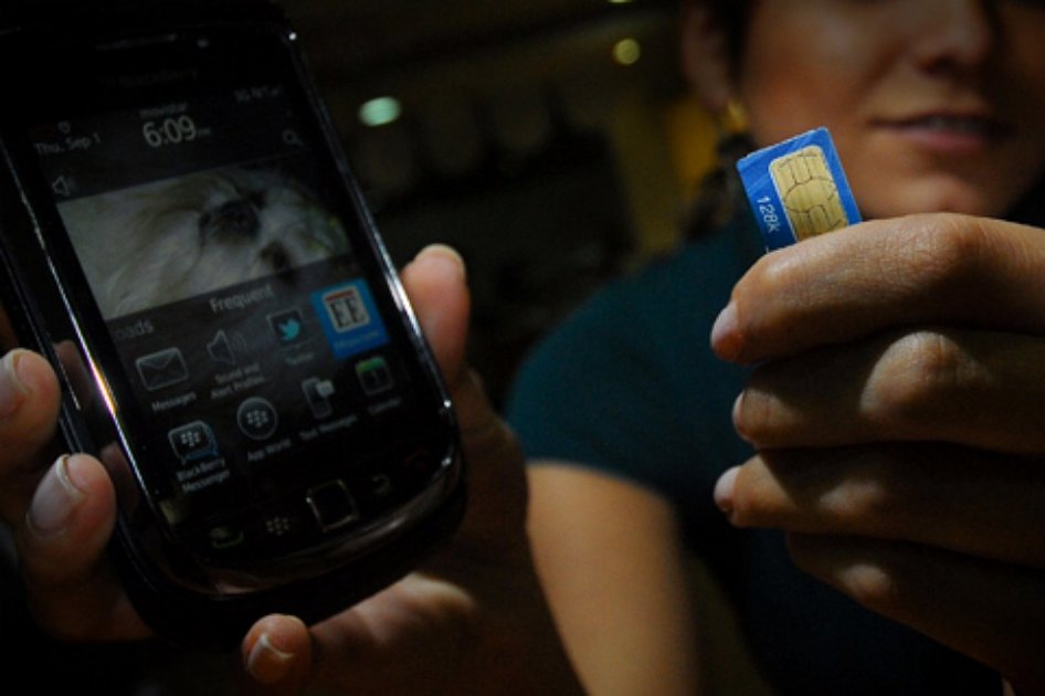 Superindustria abre investigación contra todas las compañías de celulares