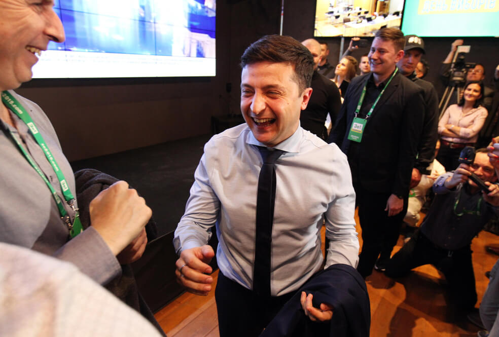 Ucrania: actor cómico gana la primera vuelta presidencial