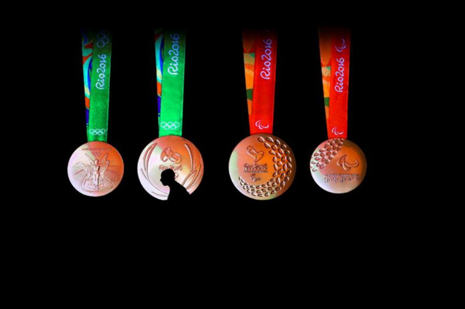 Vista de este martes 14 de junio de 2016, de un evento donde fueron presentadas las medallas olímpicas de Río 2016. / EFE
