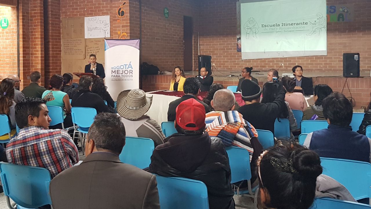 Una escuela de paz llega a Usme para formar líderes locales en el posconflicto