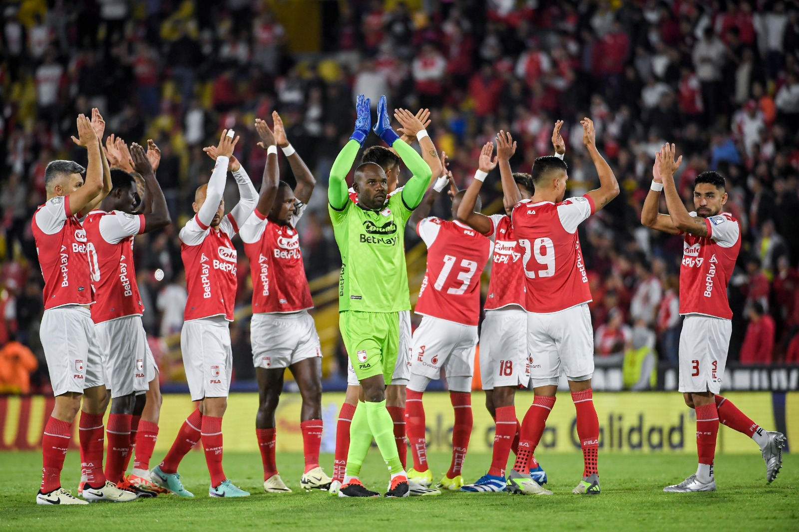 Independiente Santa Fe goleó a Junior en Bogotá.