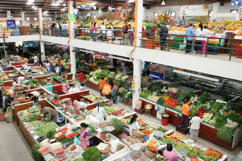 Distrito continúa con revitalización de plazas de mercado en Bogotá