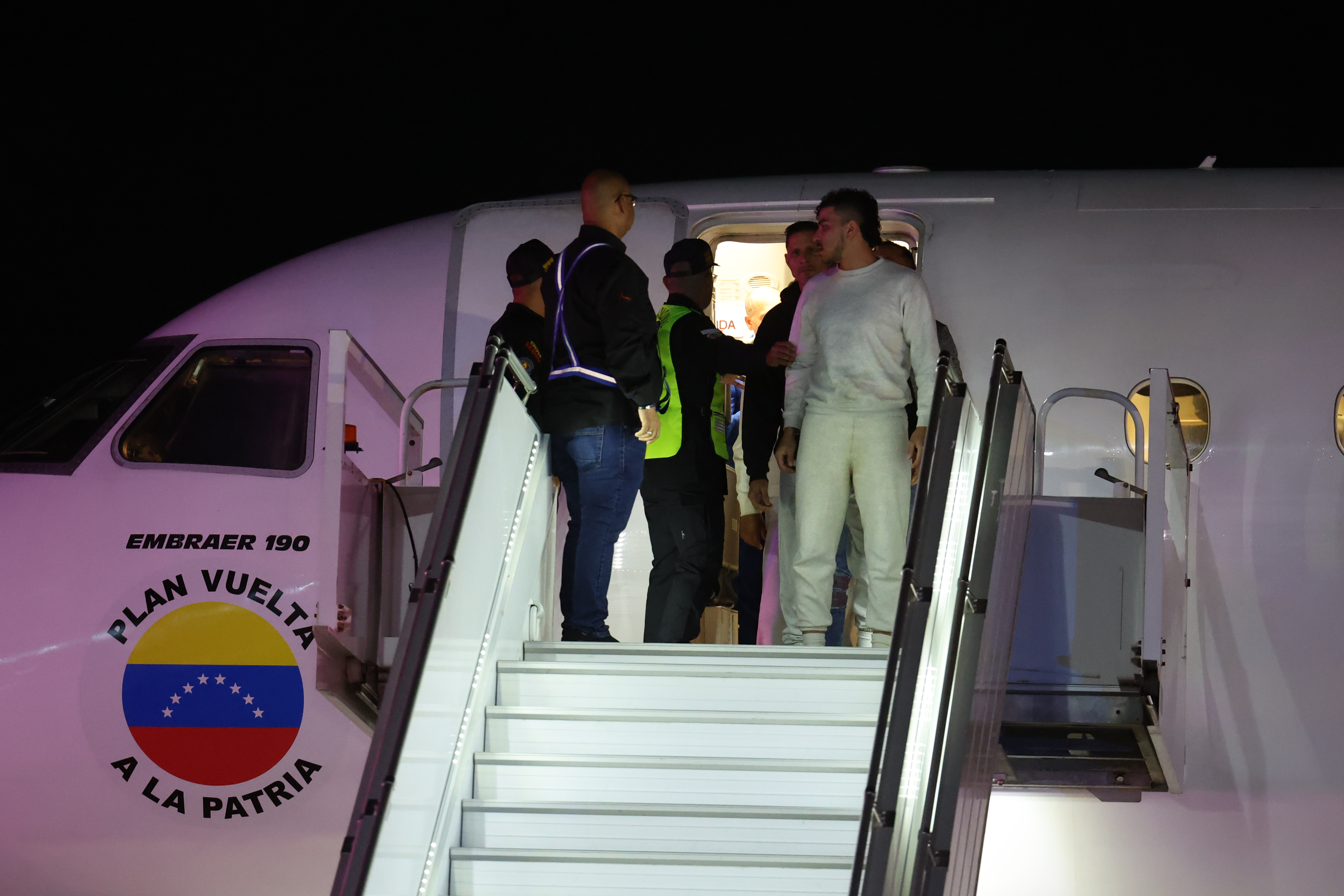 Venezuela suspende los vuelos de deportación desde EE. UU. tras el caso Chevron