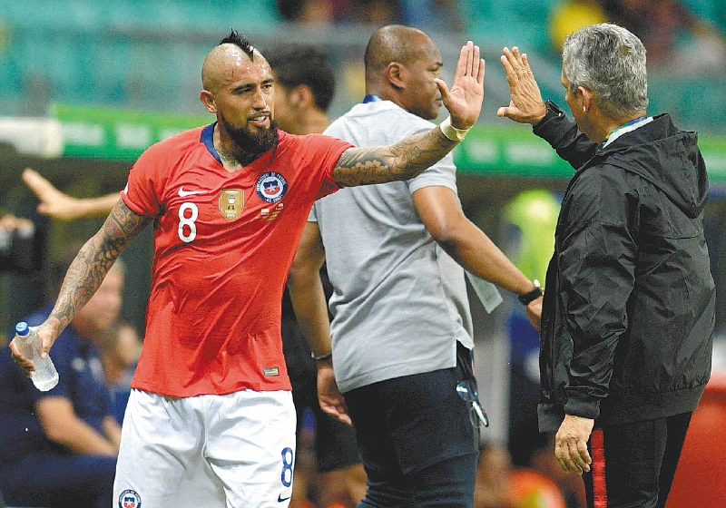 Este fue el emotivo mensaje de despedida de Arturo Vidal para Reinaldo Rueda
