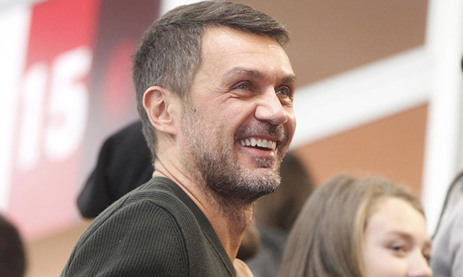 Paolo Maldini regresa al Milan de Italia