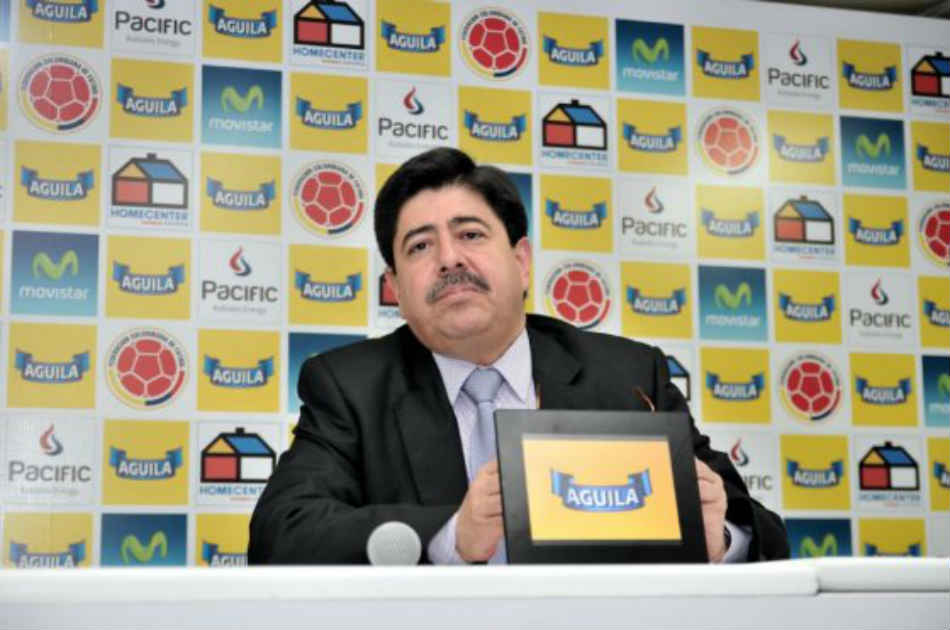 Luis Bedoya dijo que no se debe eliminar el sistema de repechaje en FIFA