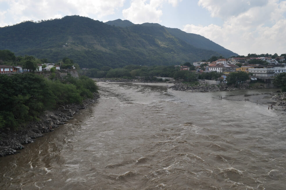 Enfrentamientos en Roberto Payán, Nariño, dejan 1.700 desplazados