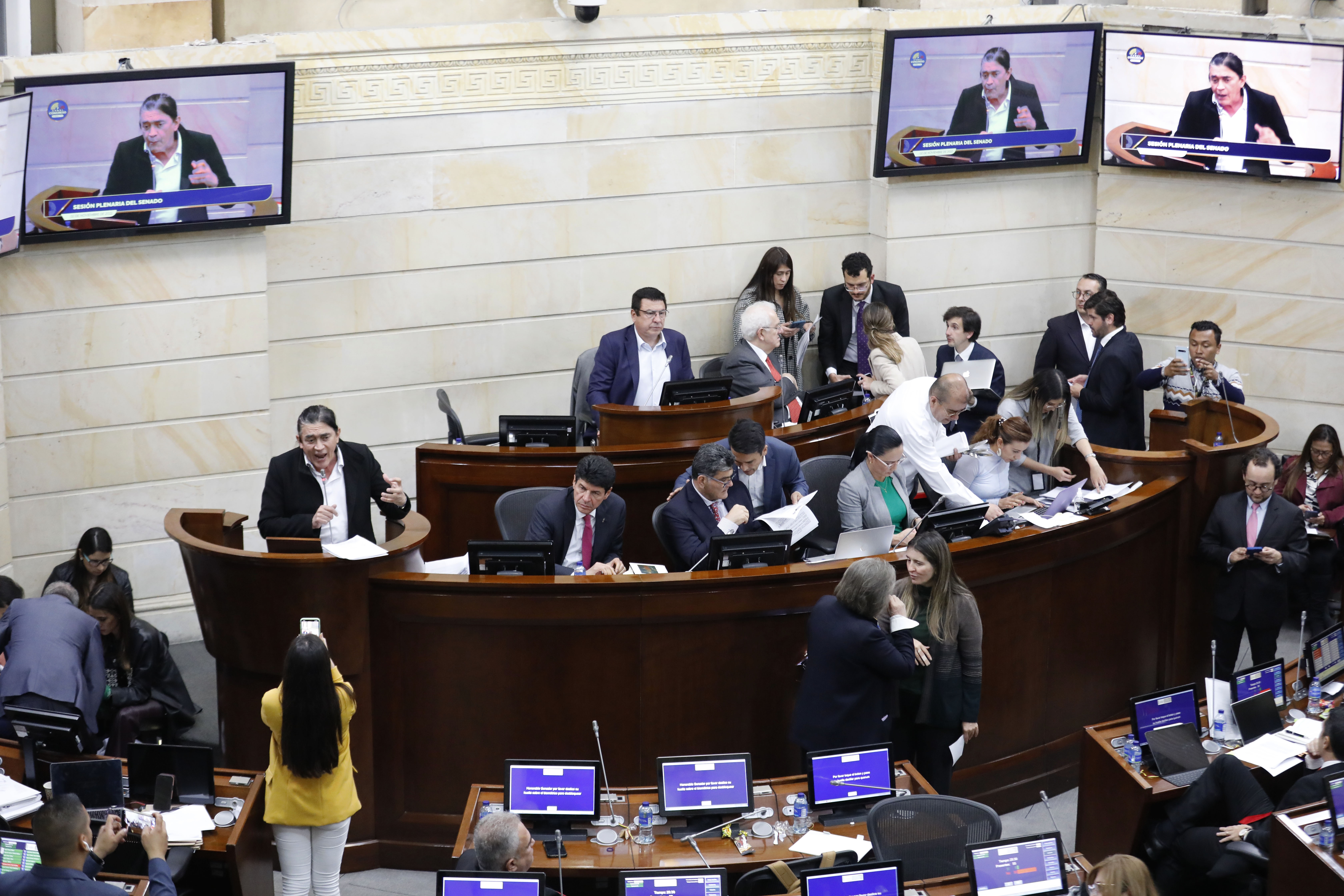 Impuesto a iglesias pone en riesgo la conciliación de la reforma tributaria