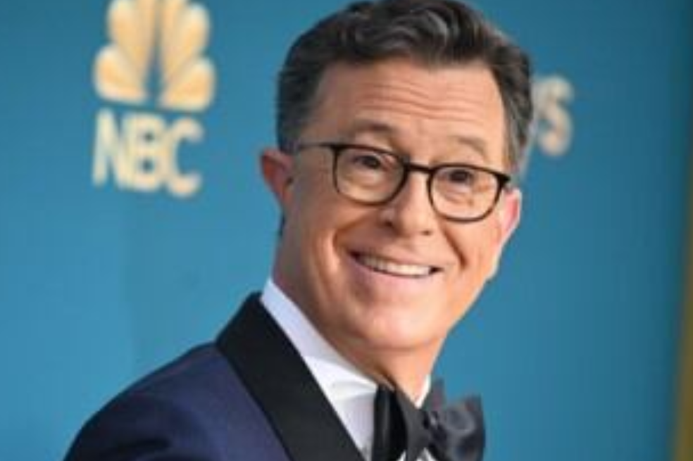 Stephen Colbert acusa a Trump de censura por veto de CBS a entrevista con un demócrata