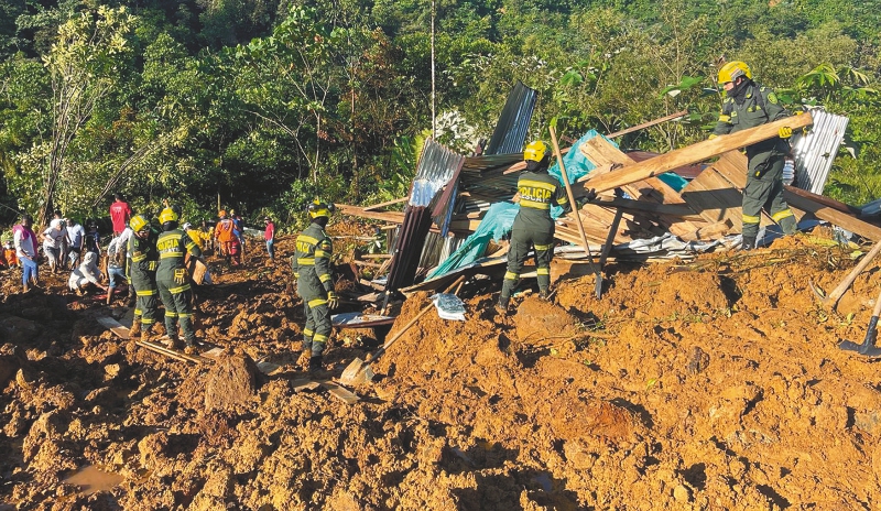 Tragedia en vía Quibdó-Medellín: la vía que no se ha podido terminar
