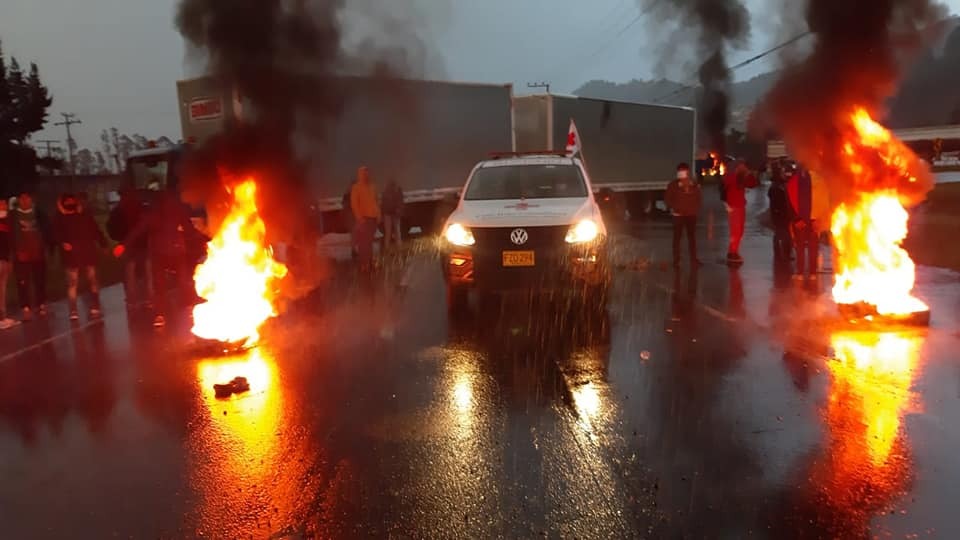 Fotos: así avanza la caravana humanitaria por Colombia durante el Paro Nacional