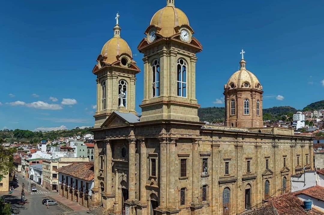 Cierran la Basílica Menor de Nuestra Señora del Socorro por fallas estructurales