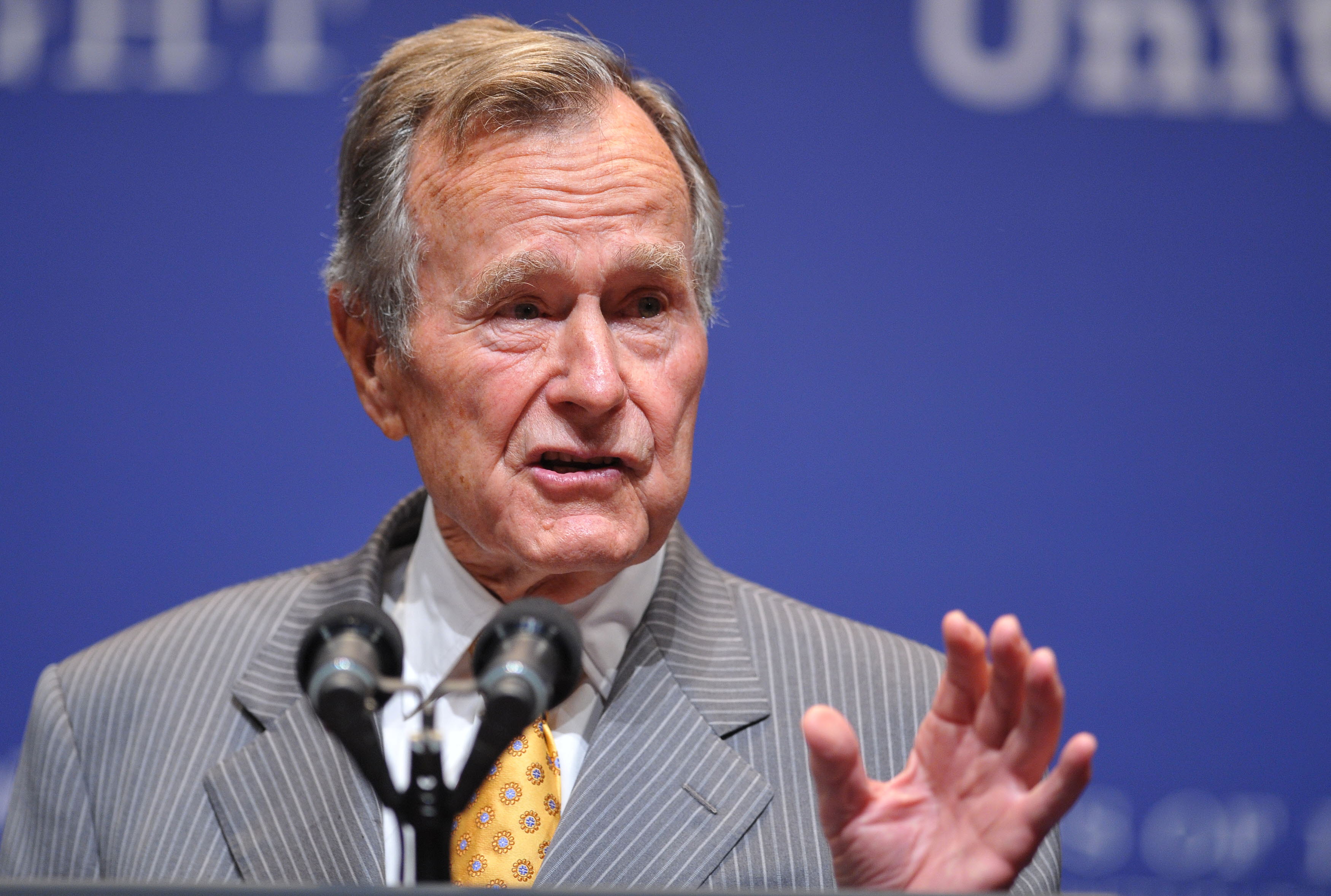 Expresidente de EE. UU. George H.W. Bush, de nuevo hospitalizado
