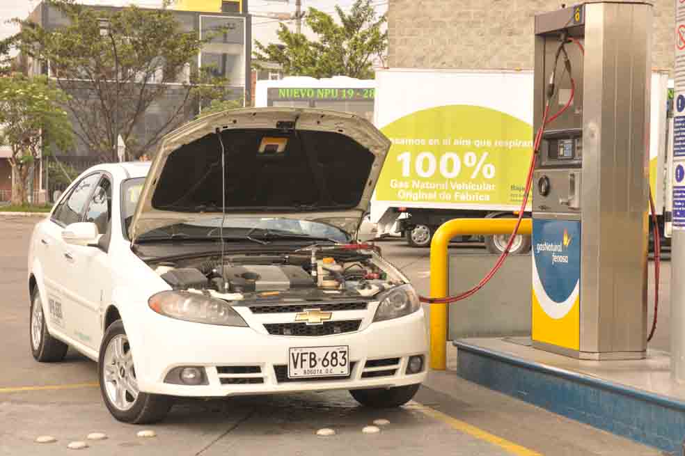 Semana Santa con gas vehicular