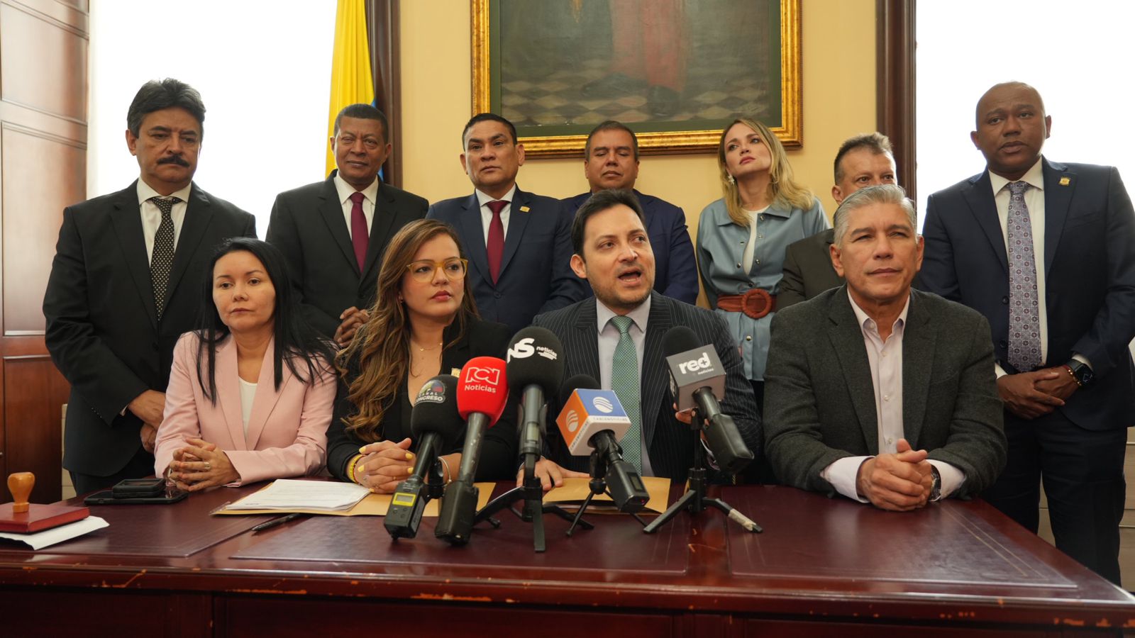 Cambio Radical se alista para controvertir alocución de Petro junto a ministros