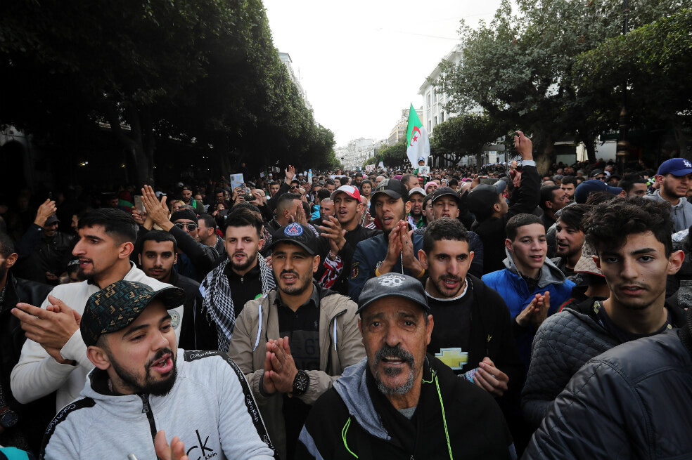 “Este presidente no me representa”, el grito de protesta en Argelia