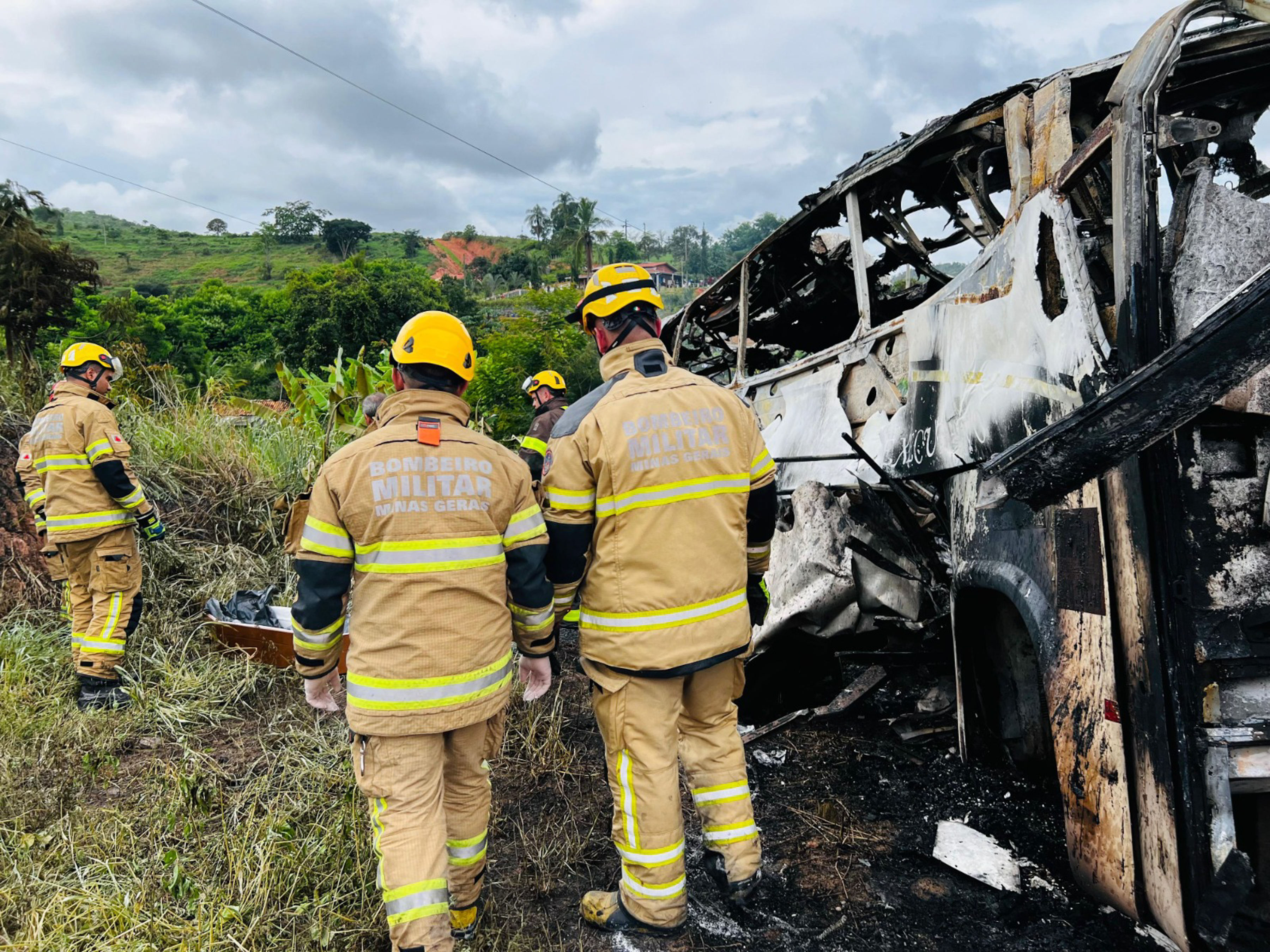 Sube a 38 el número de muertos tras accidente en una riesgosa carretera de Brasil