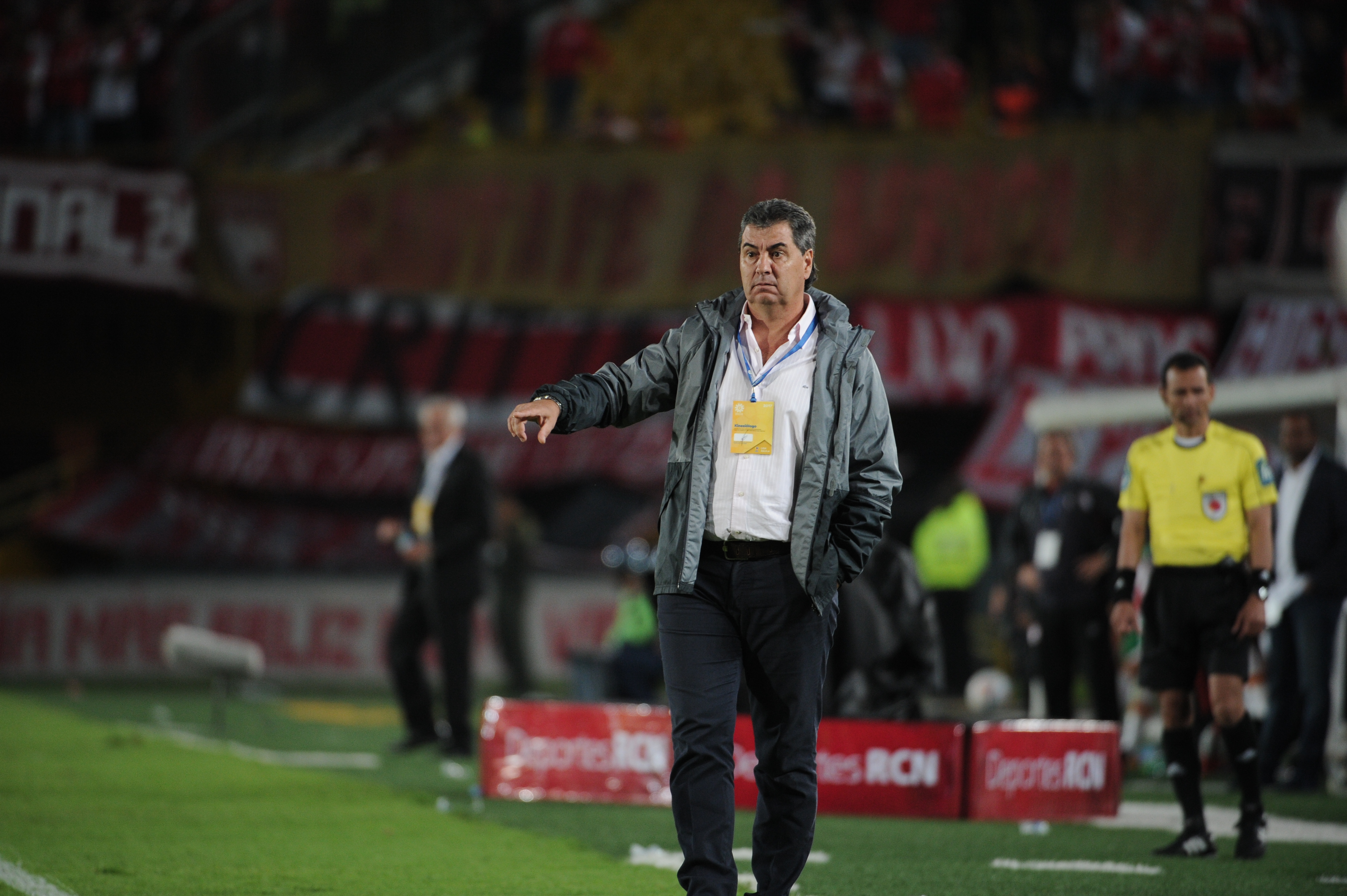Exfutbolista y técnico uruguayo que dirige al América, en el partido ante Independiente Santa Fe por la Liga Águila II 2017.