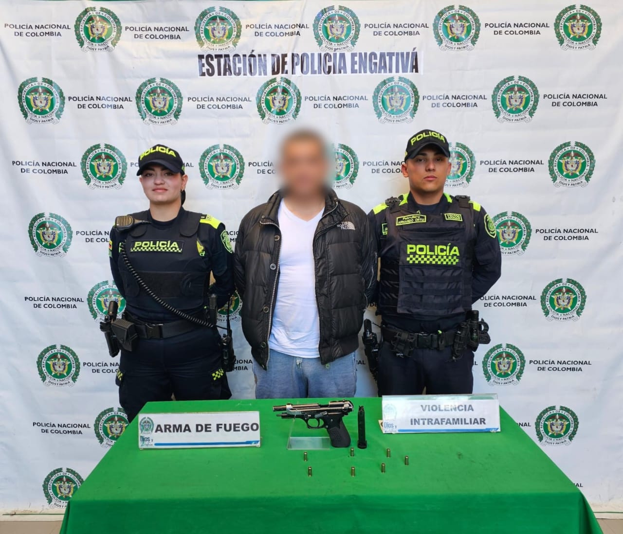 Policía capturó a individuo que amenazaba con pistola a su pareja sentimental