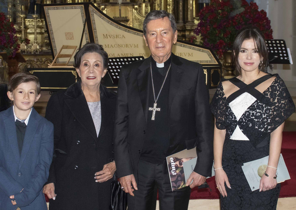 Salvador Garcí Piotrowski, María Consuelo Orjuela de Piotrowski, Cardenal Rubén Salazar Gómez, Olenka