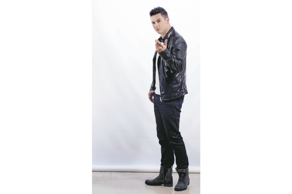 Pipe Bueno debutó en 2008 con la canción “Recostado en la cama”, que aparece en su álbum homónimo. / Gustavo Torrijos