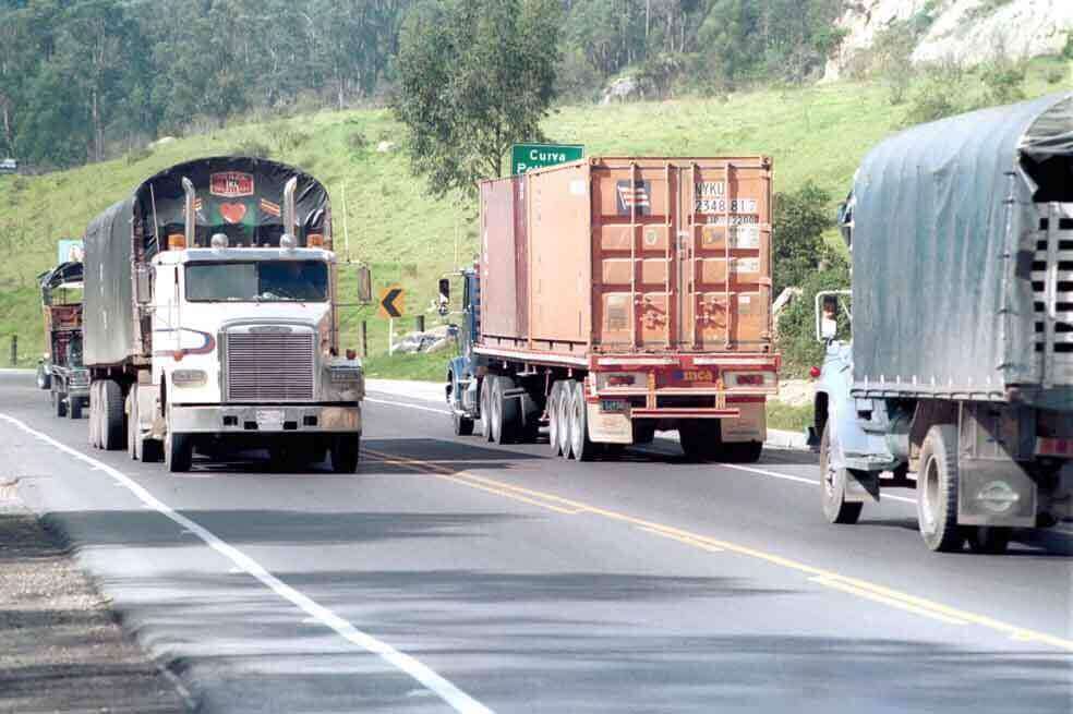 Transportadores, con miedo de transitar vías por amenaza del Eln