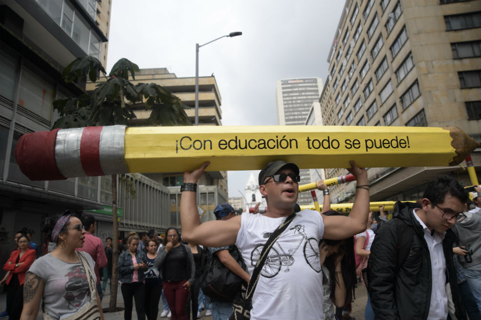 El movimiento estudiantil anunció esta semana que sus marchas se mantendrán durante todo el mes de diciembre. / Óscar Pérez - El Espectador