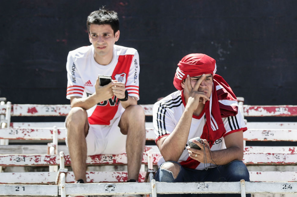 Resignación en Argentina por la mudanza de la final de la Libertadores a Madrid