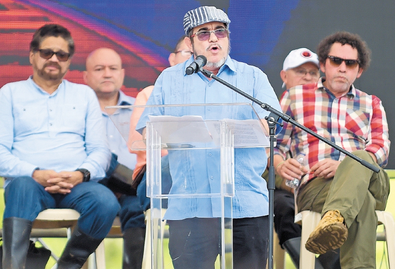 Armas por palabras