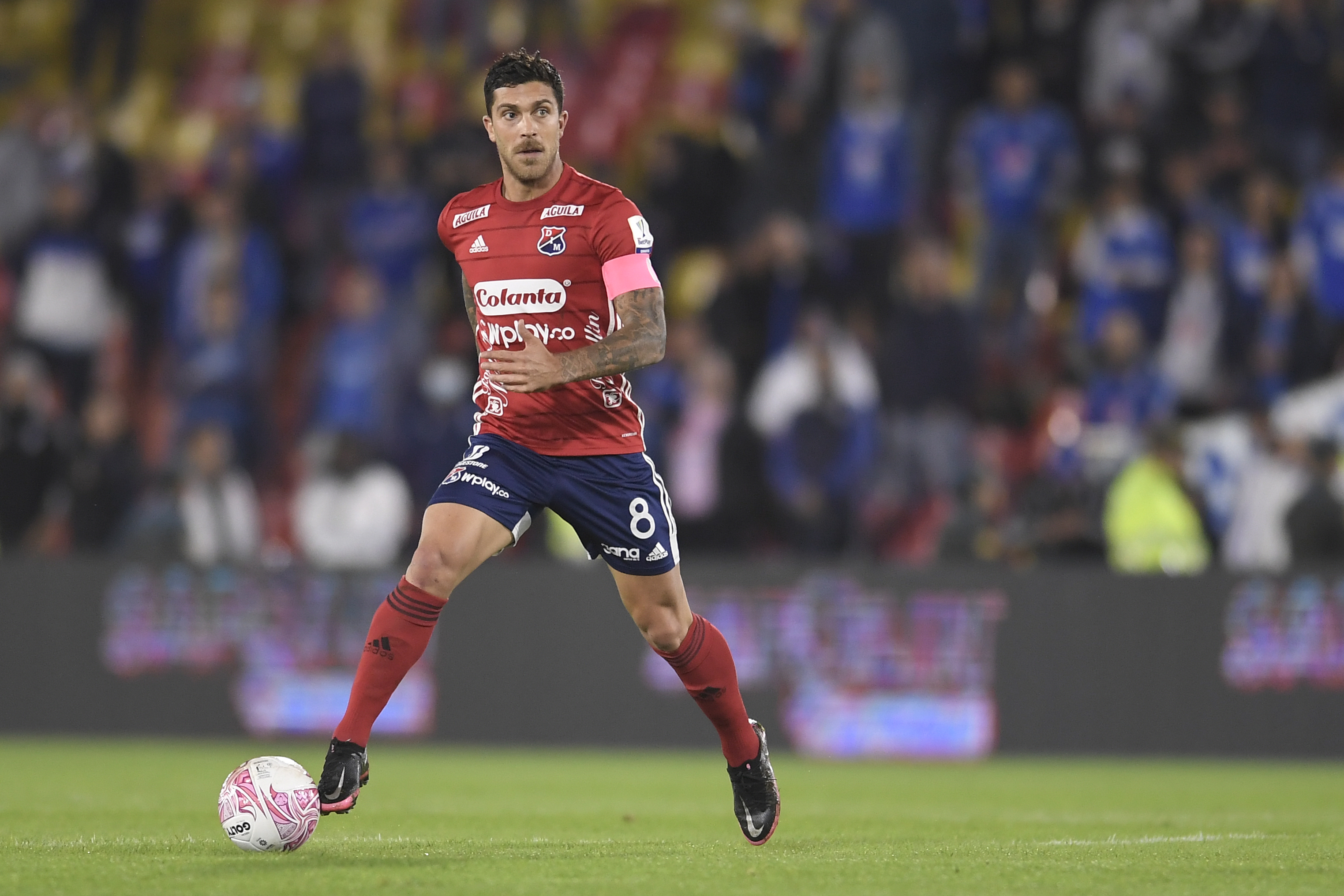 Futbolista argentino, volante de Medellín en el partido ante Millonarios por la fecha doce de la Liga Betplay 2022-II.