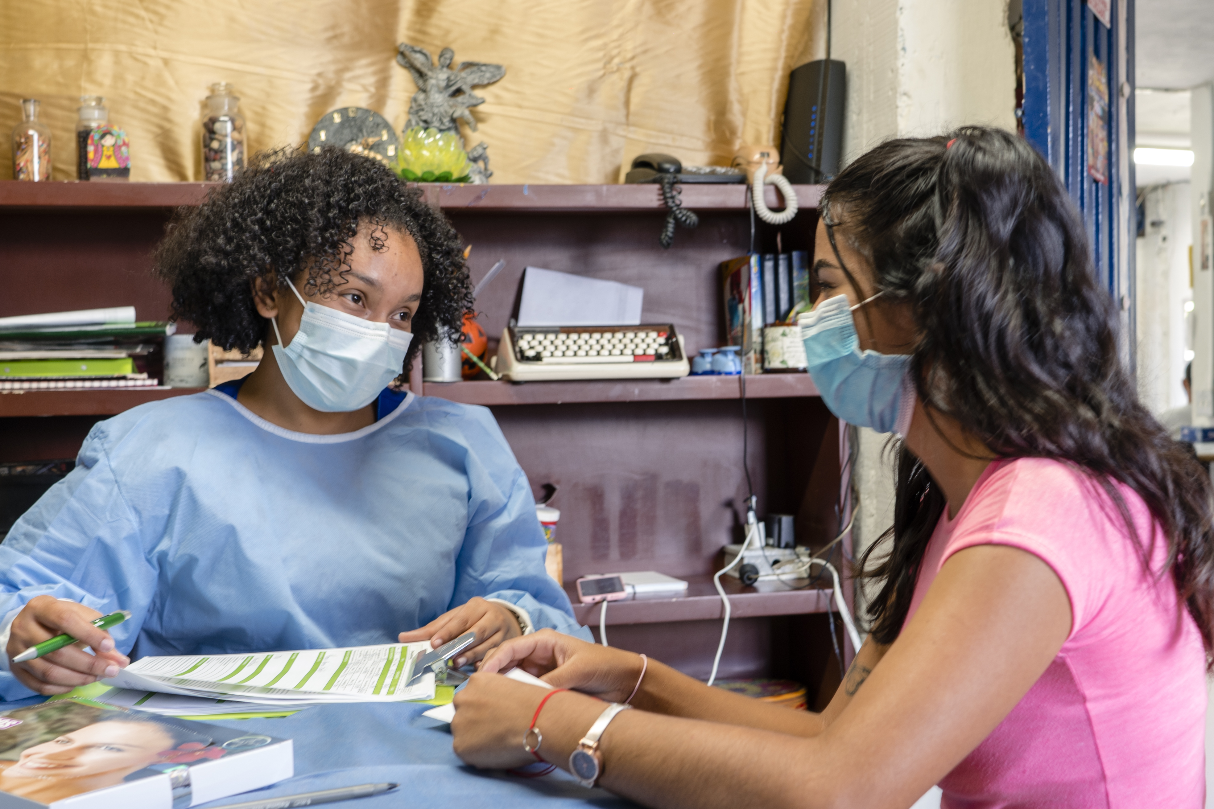 Entre la esperanza y la incertidumbre: atención médica sin fronteras para migrantes