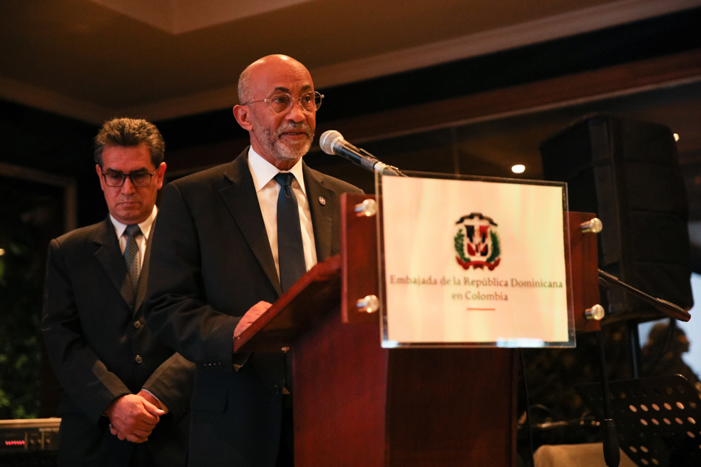Embajador Felix Aracena