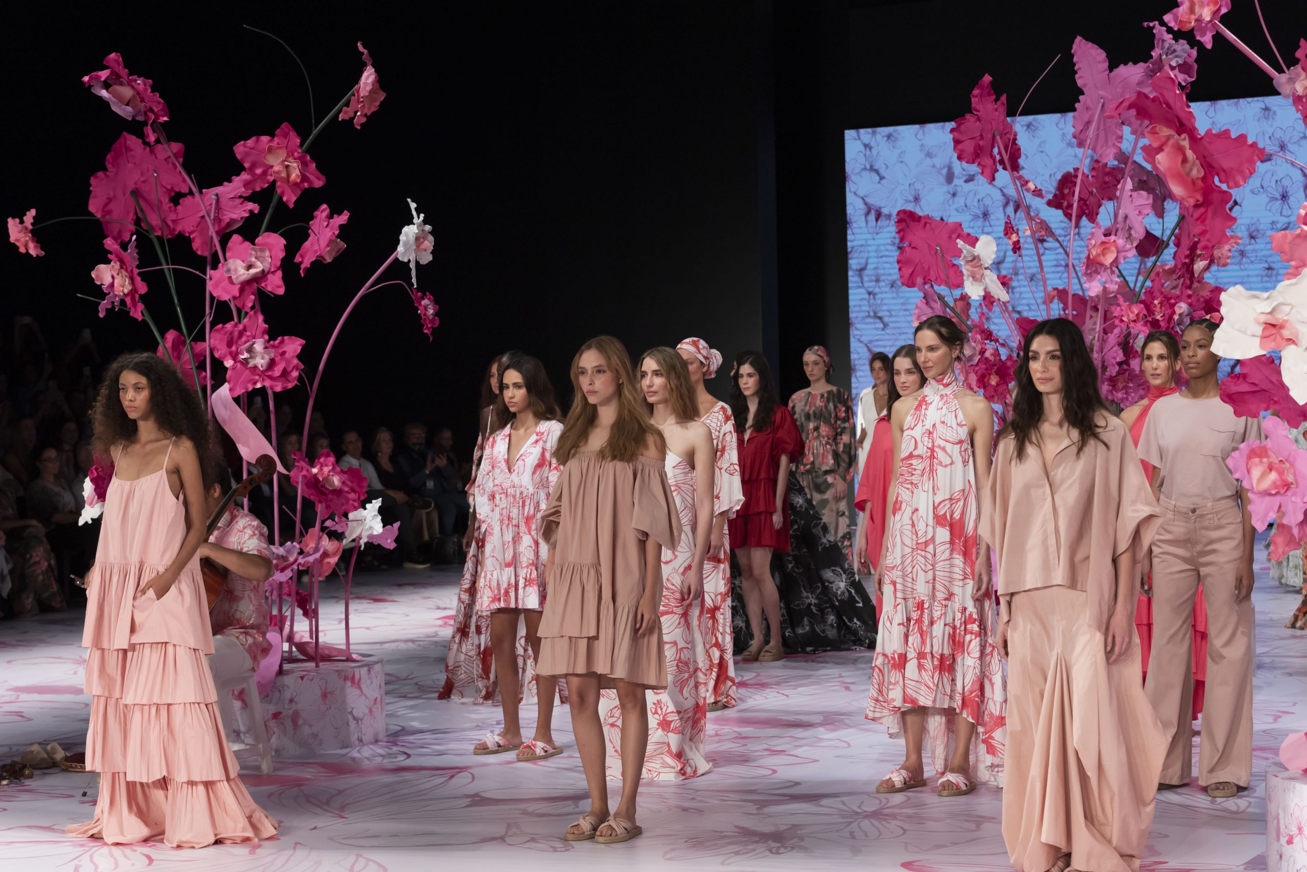 Pasarela de María Elena Villamil en Colombiamoda 2022. / Cortesía Inexmoda